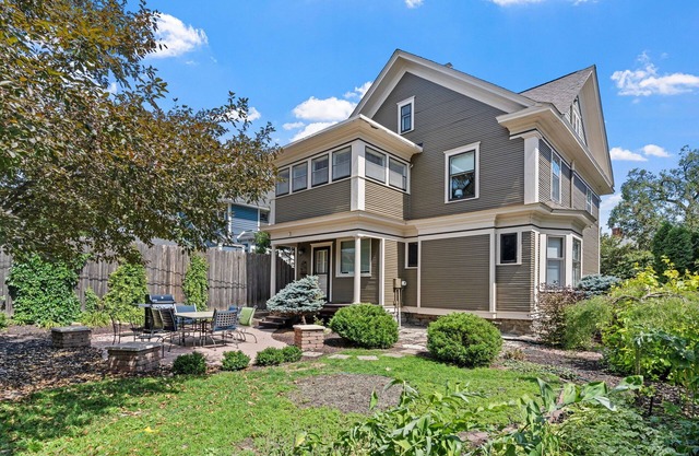 MINNeSTAY* Stoneway | Historic | Beautiful