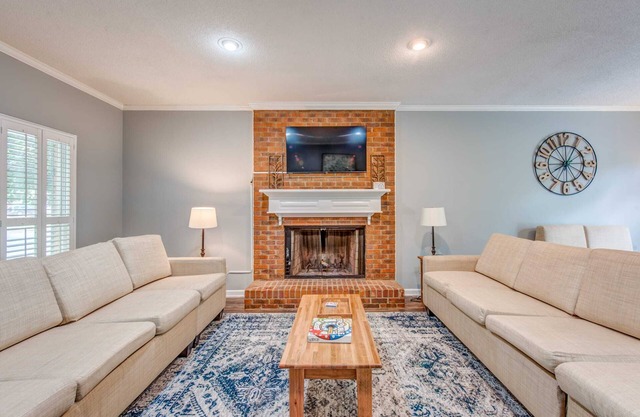 Mins to Shelby Farm Park! - Comfy in Cordova
