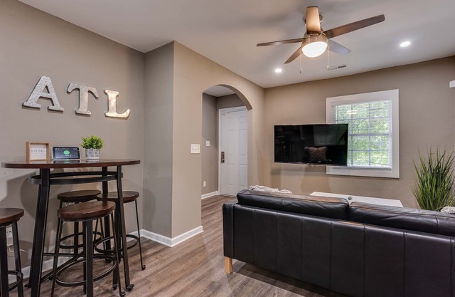 Minutes from downtown - The Beltline Hideaway