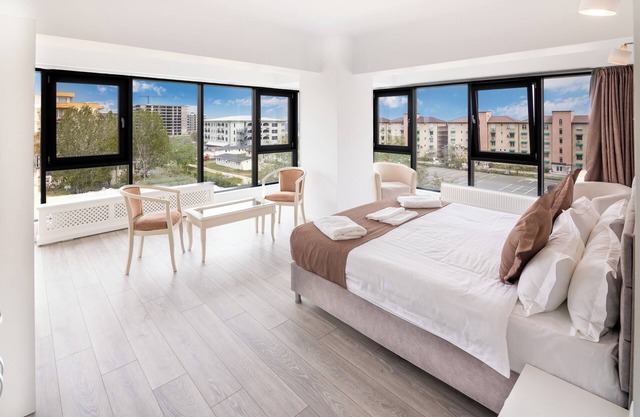Miramare Residence