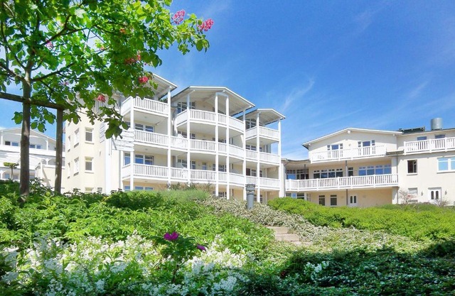 mit Meerblick und Balkon, gratis Nutzung vom AHOI Erlebnisbad und Sauna in Sellin - Meeresblick FeWo 40