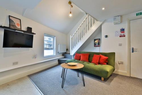 Modern 1-Bed Flat near Cardiff City Centre