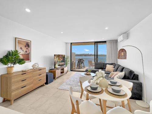 Modern 1-Bedroom Apt with Sweeping Water Views