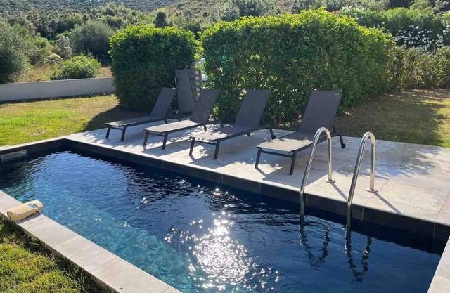 Modern 1-bedroom Villa close to St Florent Beach, private pool