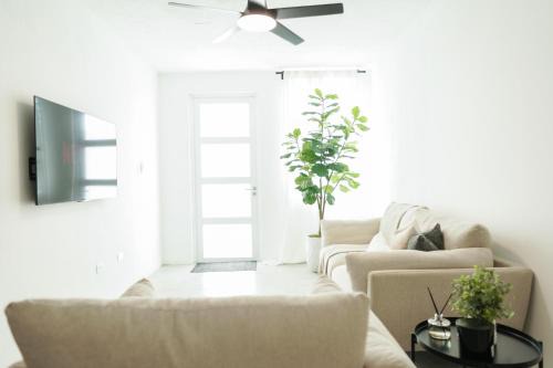 Modern 2BR Apt in San Juan City, Concert Stays