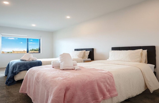 Modern 3-Bedroom in Waterview