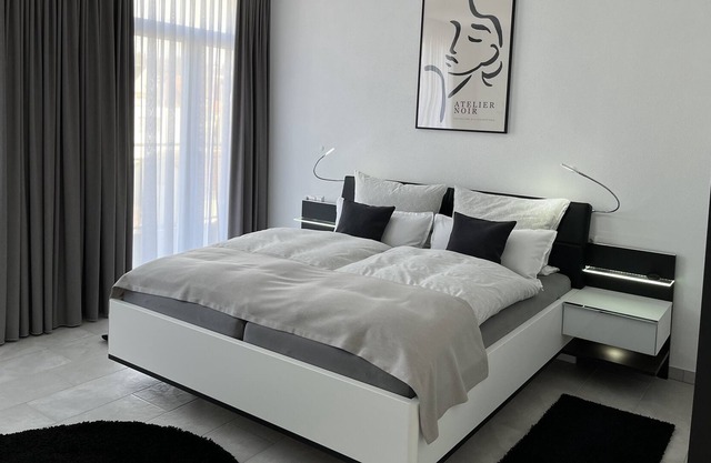 Modern apartment/holiday apartment near the city for 2 pers.