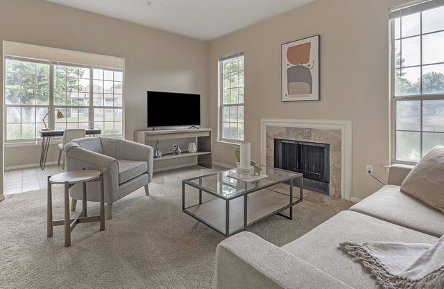 Modern Apartment in Prime Location (ID2428X0)