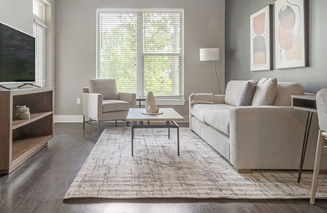 Modern Apartment in Prime Location (ID8309X16)