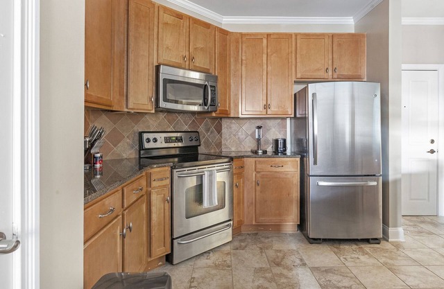 Modern Apartment in Prime Location (ID1285X345)