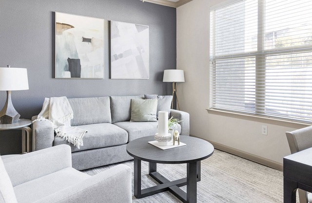 Modern Apartment in Prime Location (ID1230X535)