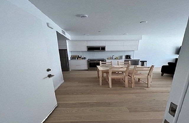 Modern Brand New 2-bedroom/2bath apartment with AC, WiFi, close to downtown.