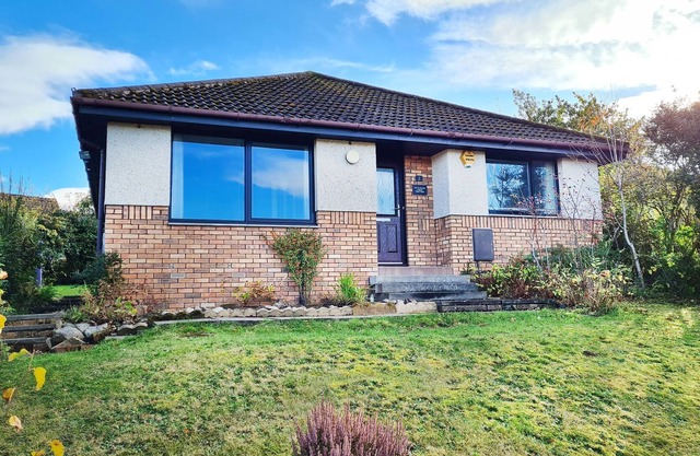 Modern bungalow in quiet Inverness location