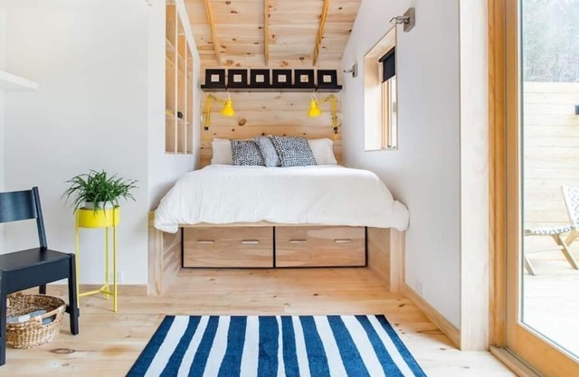 Modern Cabin. Romantic Asheville Area Getaway.