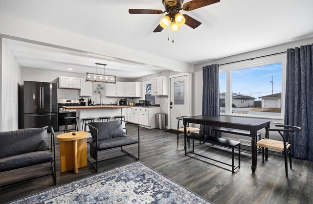 Modern Comfort in Morton | Cozy 3BR Home for a Perfect Stay