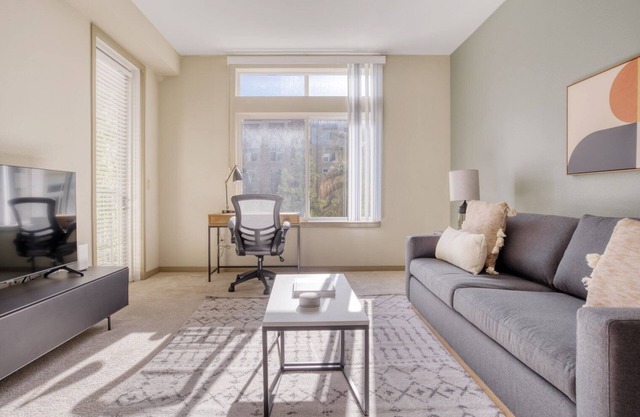 Modern Dublin 1BR w/Gym, Lounge & Pool, steps to BART, by Blueground