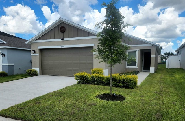Modern Family home, BBQ for share, Self Check-in