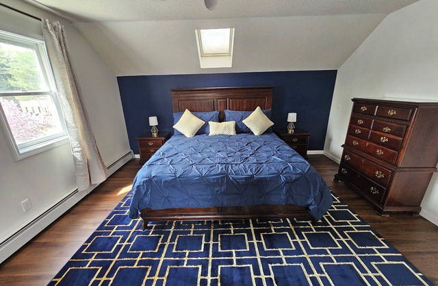 Modern Family Retreat w/Pool, Office & Fast WiFi