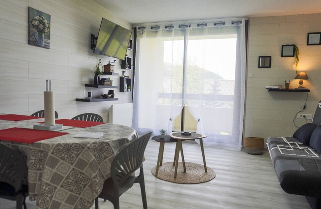 Modern studio for 4, near shops and slopes, Saint-François-Longchamp