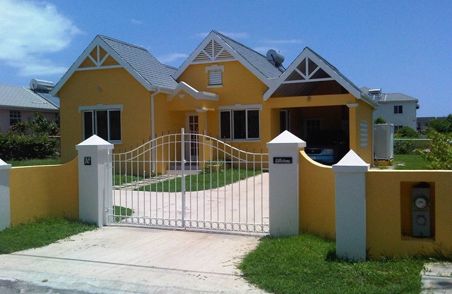 Modern fully equipped bungalow in south-east part of island