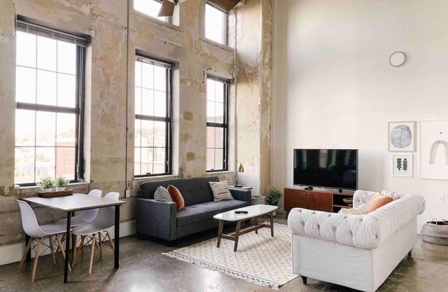 Modern Gay St Loft w/View