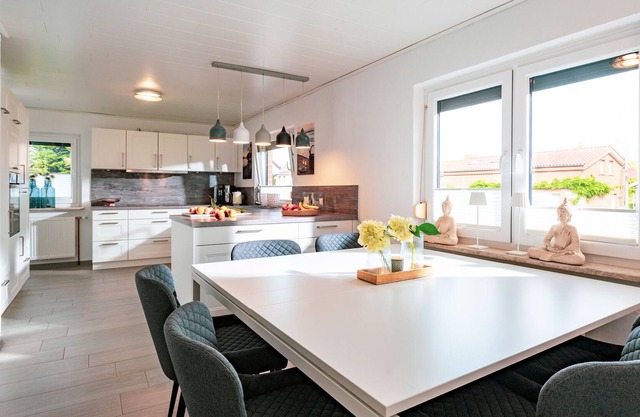 Modern holiday home "Meergefühl" near the beach