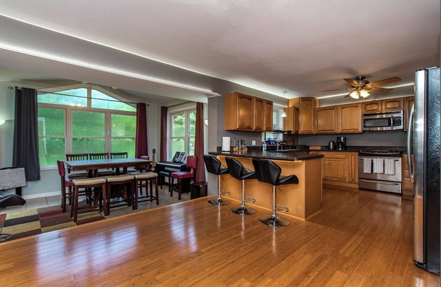 Modern large home near Cleveland