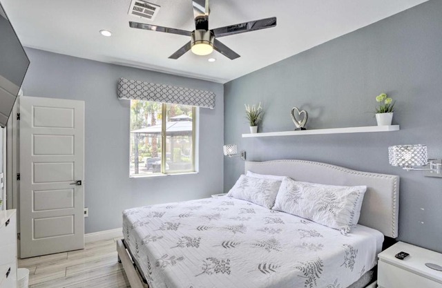 Modern Las Vegas Home with Patio 10 Mi to The Strip