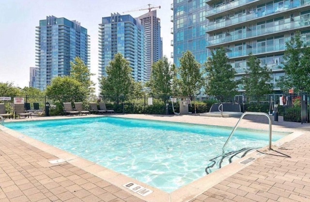 Modern Loft - Lower Penthouse Corner Suite! With shared outdoor pool!