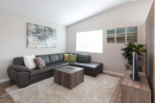 Modern Loft Retreat - North Park San Diego