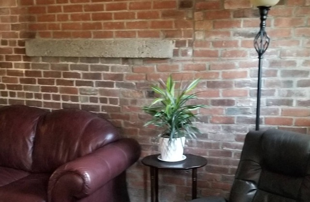 Modern, Private 1 bdm House two blocks from beautiful downtown heritage Perth ON