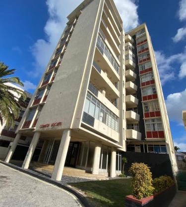 Modern rooms available close to the beach in Humewood