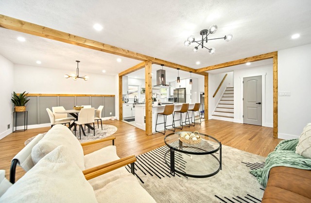 Modern Rustic Retreat - Cozy 4-Bedroom ATL