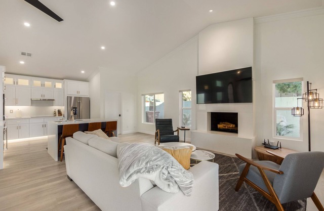 Modern Scottsdale home | pool | 3 bedroom | 3 bath