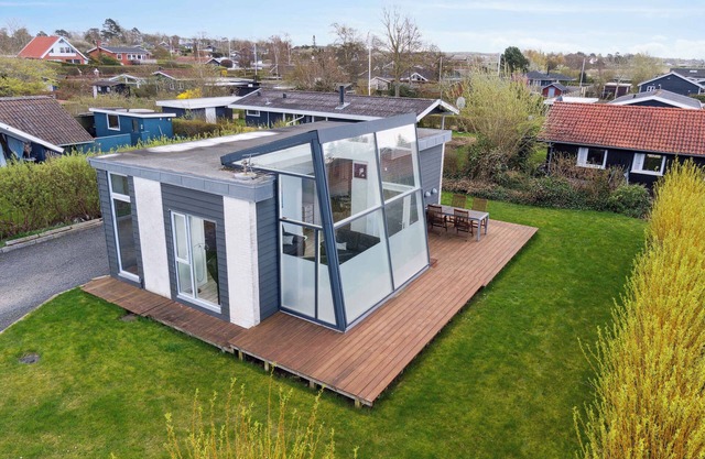 Modern summer house with fantastic skylight.