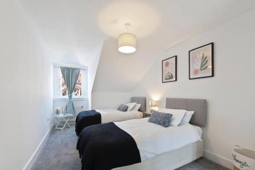 Modern town centre apartment