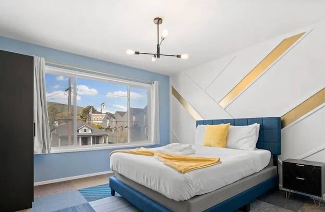 Modern Trendy Spacious Homes SSFDowntown