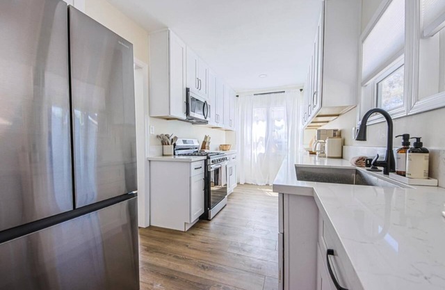 Modern Comfort 2BD 1Bath Apt near USC and Exposition Park