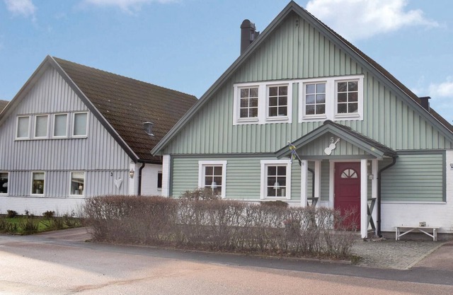 Modern vacation home, well equipped, nicely furnished and with good standard. The house has a beauti
