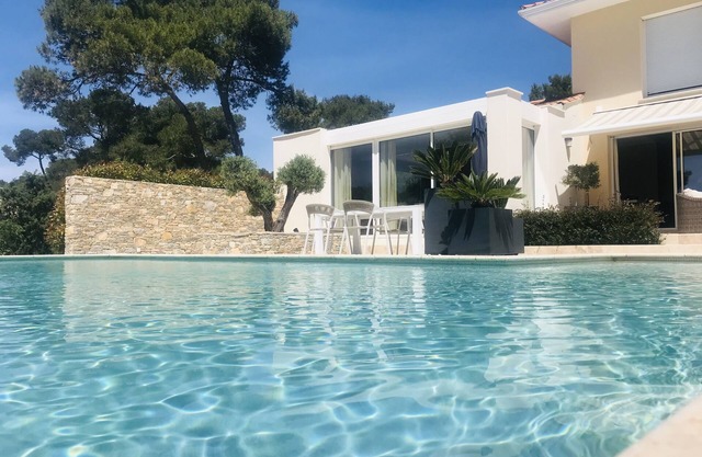 MODERN VILLA, QUIET LOCATION, ALL COMFORTS, PRIVATE POOL