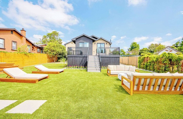 Modern Villa Sauna, Jacuzzi&Garden
