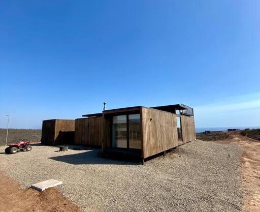 Moderna Casa con vista al mar