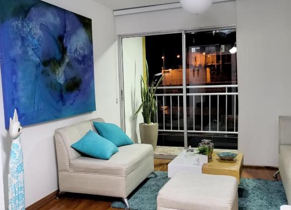 Moderno apartamento con wifi y piscina, ideal para teletrabajo o descanso en familia