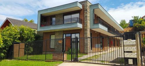 Moderno departamento con balcón en IslaTeja, Valdivia