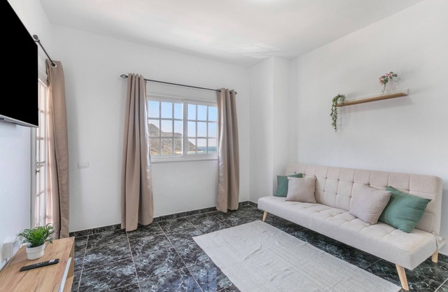 'Momento Florida' Vacation with Sea Views, Balcony and Wi-Fi