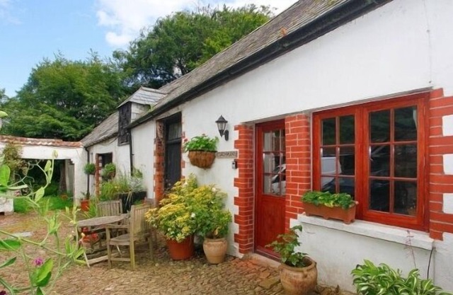 MONKLEIGH COACHMANS COTTAGE | 1 Bedroom | Bideford | Sleeps 2