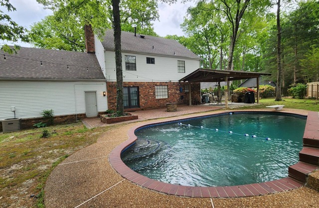 MONTHLY STAYS-The Ultimate Retreat, 5 BR+ Extra Space Beds - Outdoor Pool
