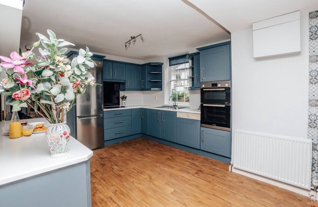 Montpellier House Centrally Located Large Garden - From 300 Per Night