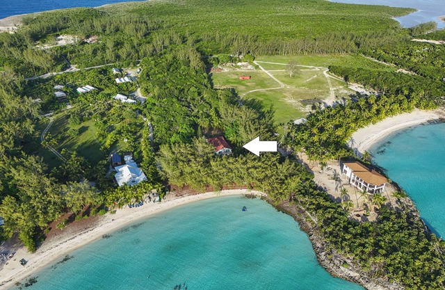 Moonflower on Beautiful Gaulding Cay Beach: Summer/Fall Special!