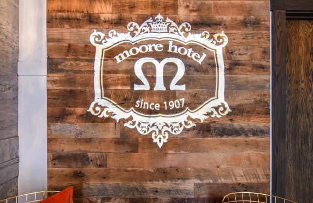 Moore Hotel